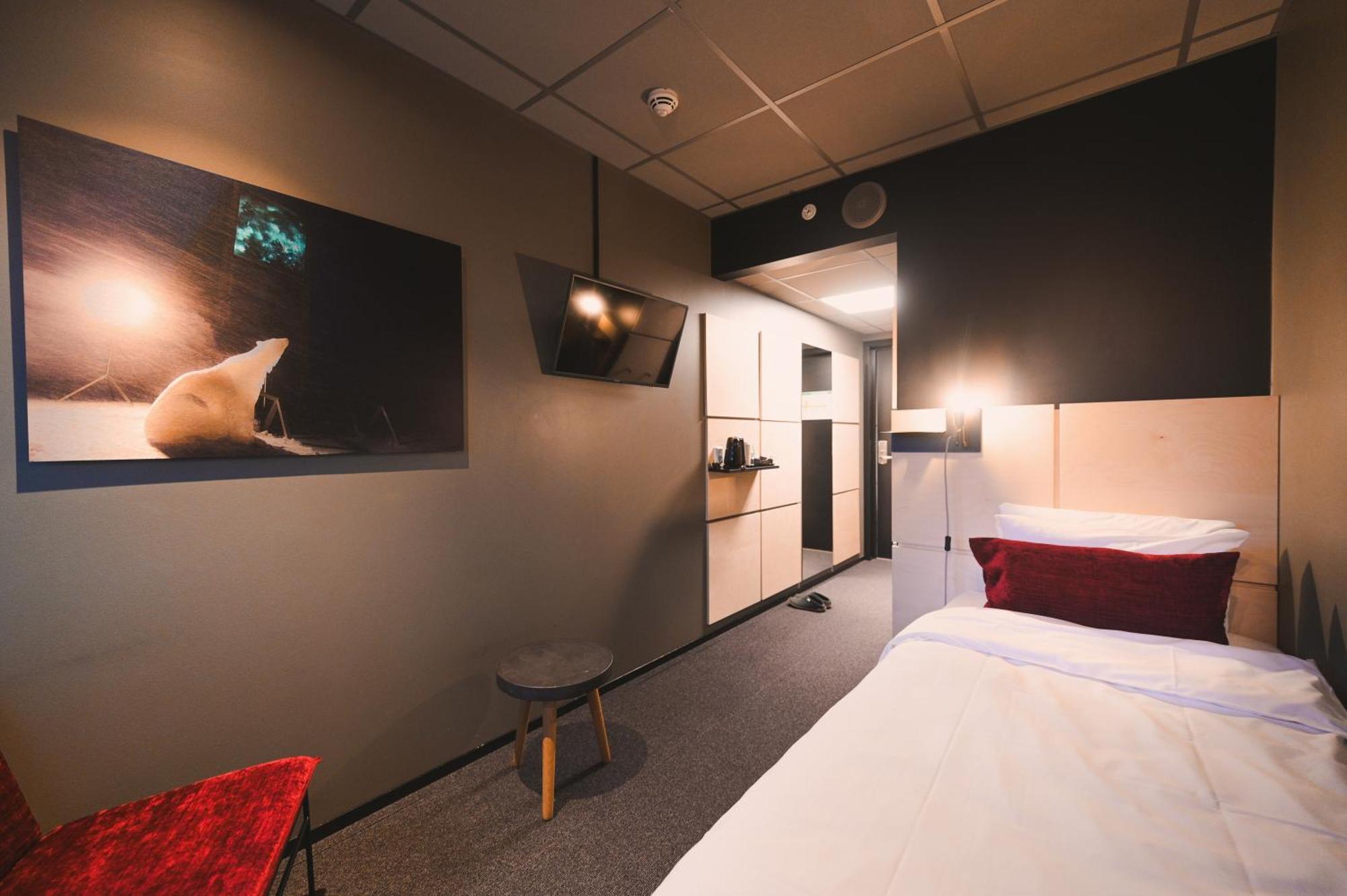 Svalbard Hotell | The Vault Longyearbyen Zewnętrze zdjęcie