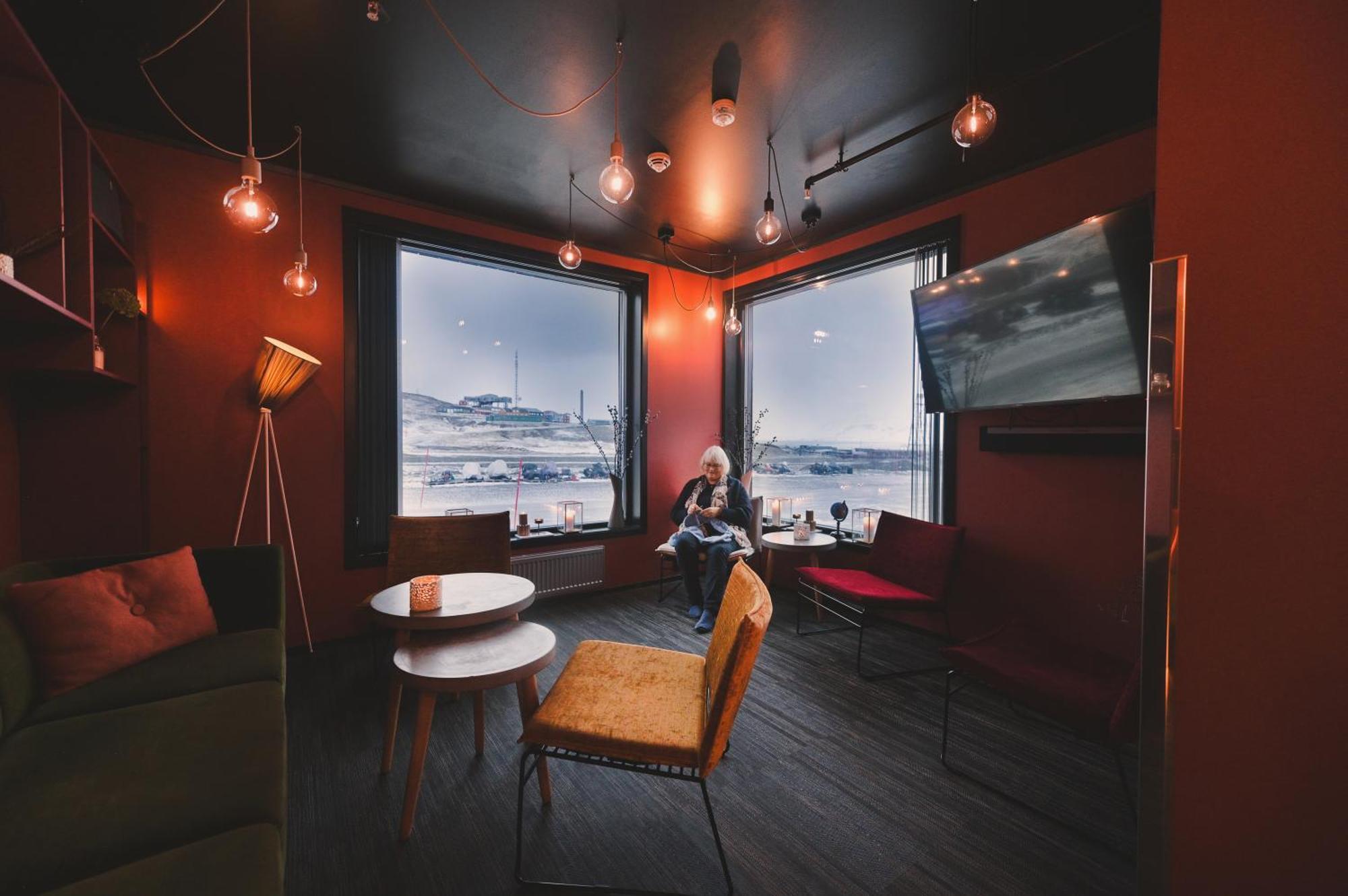 Svalbard Hotell | The Vault Longyearbyen Zewnętrze zdjęcie
