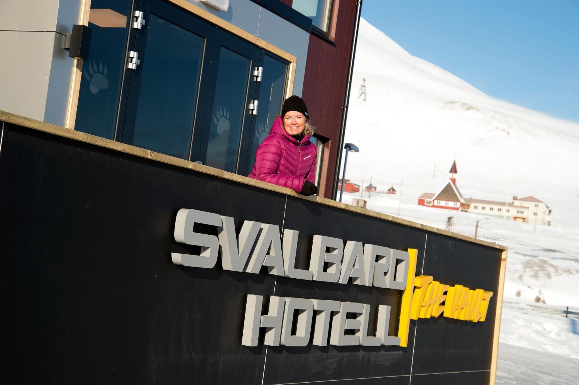 Svalbard Hotell | The Vault Longyearbyen Zewnętrze zdjęcie
